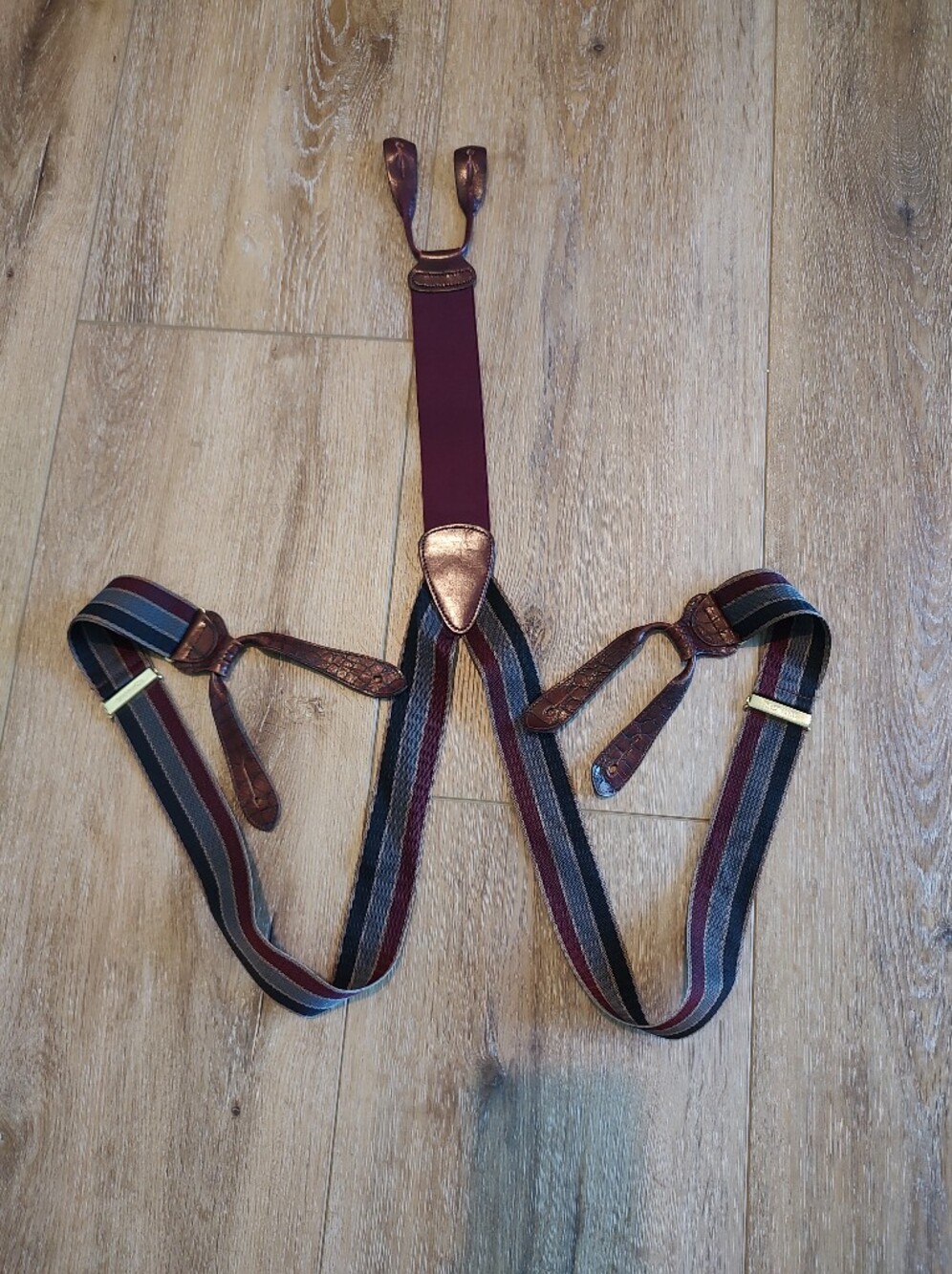 Trafalgar Leather Faux Alligator Grosgrain Striped Suspenders Braces